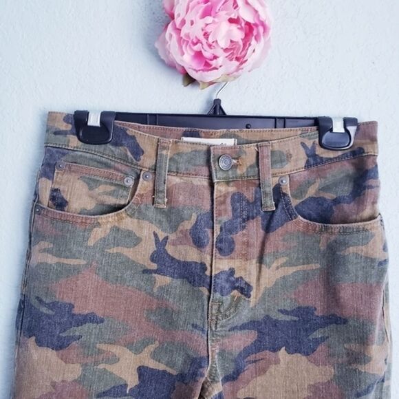 Madewell - Picture 3 of 8